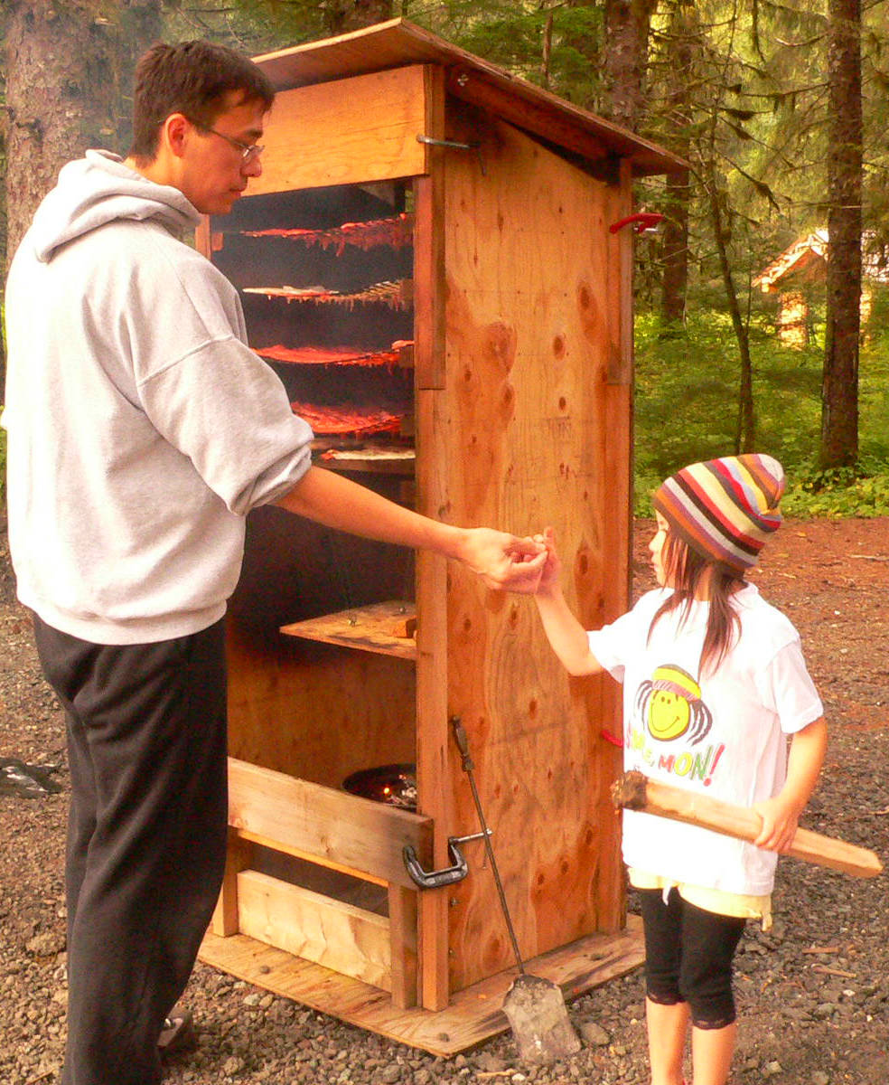 <span class="neFMT neFMT_PhotoCredit"><span class='IDappliedStyle' title='InDesign: Demi'>VIVIAN MORK</span> | COURTESY PHOTO</span>                                Hans Chester, left, and Helen John.