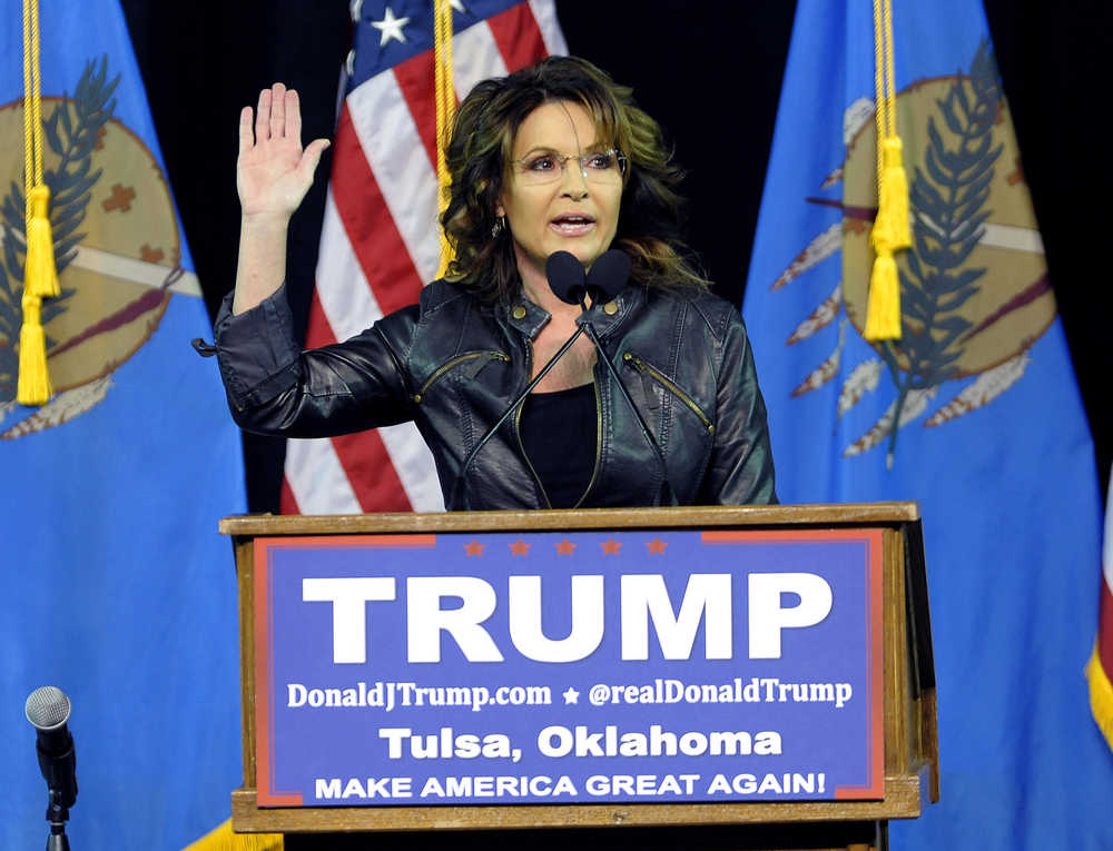 Former Republican vice presidential candidate Sarah Palin speaks to a crowd as she introduces Republican presidential candidate Donald Trump at a rally in Tulsa, Okla., Wednesday, Jan 20, 2016. (AP Photo/Brandi Simons)