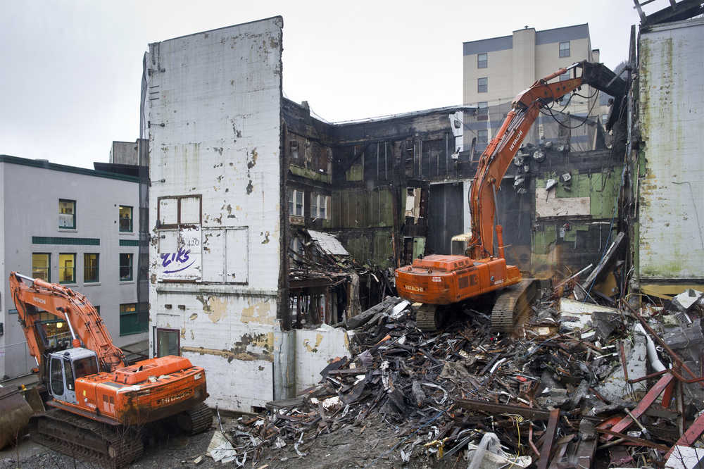 Demolition of the Gastineau Apartments has started this week by Southeast Earthmovers.