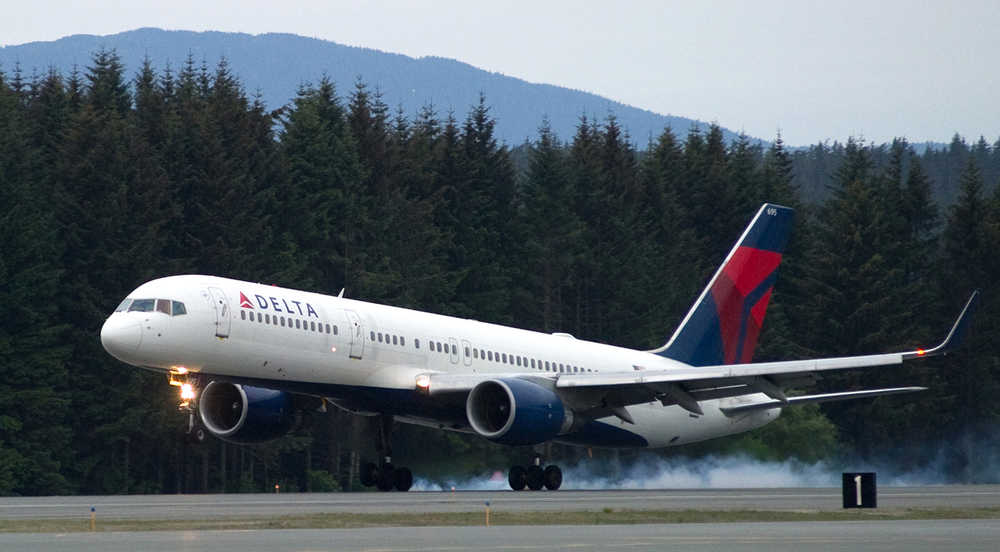 Delta Air Lines' first commercial flight lands in Juneau on May 29, 2014.