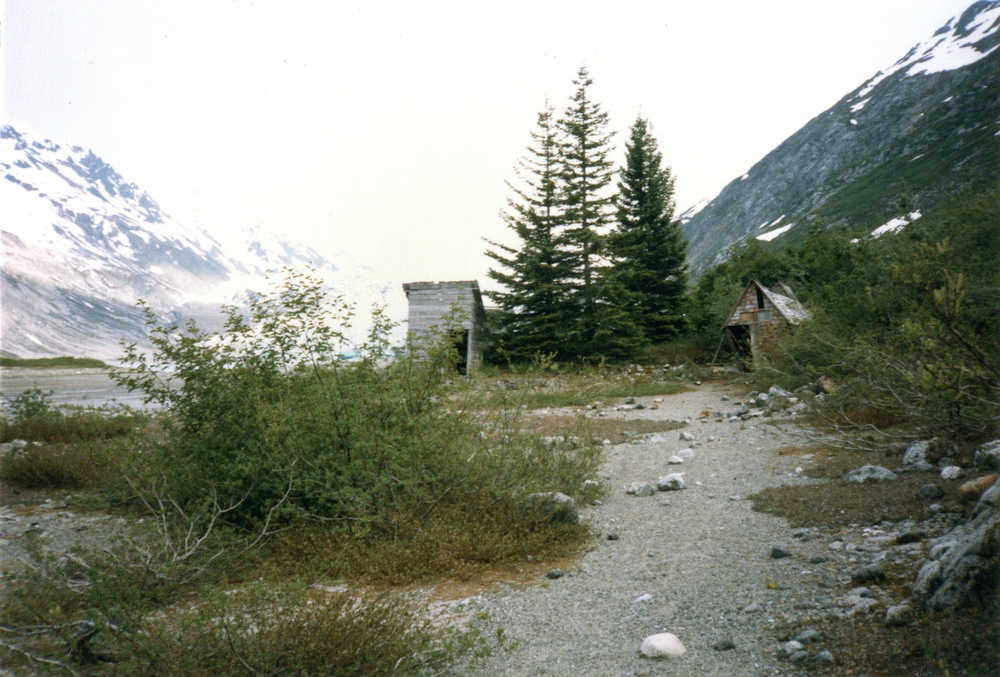 Reid Glacier and the Ibach cabin.