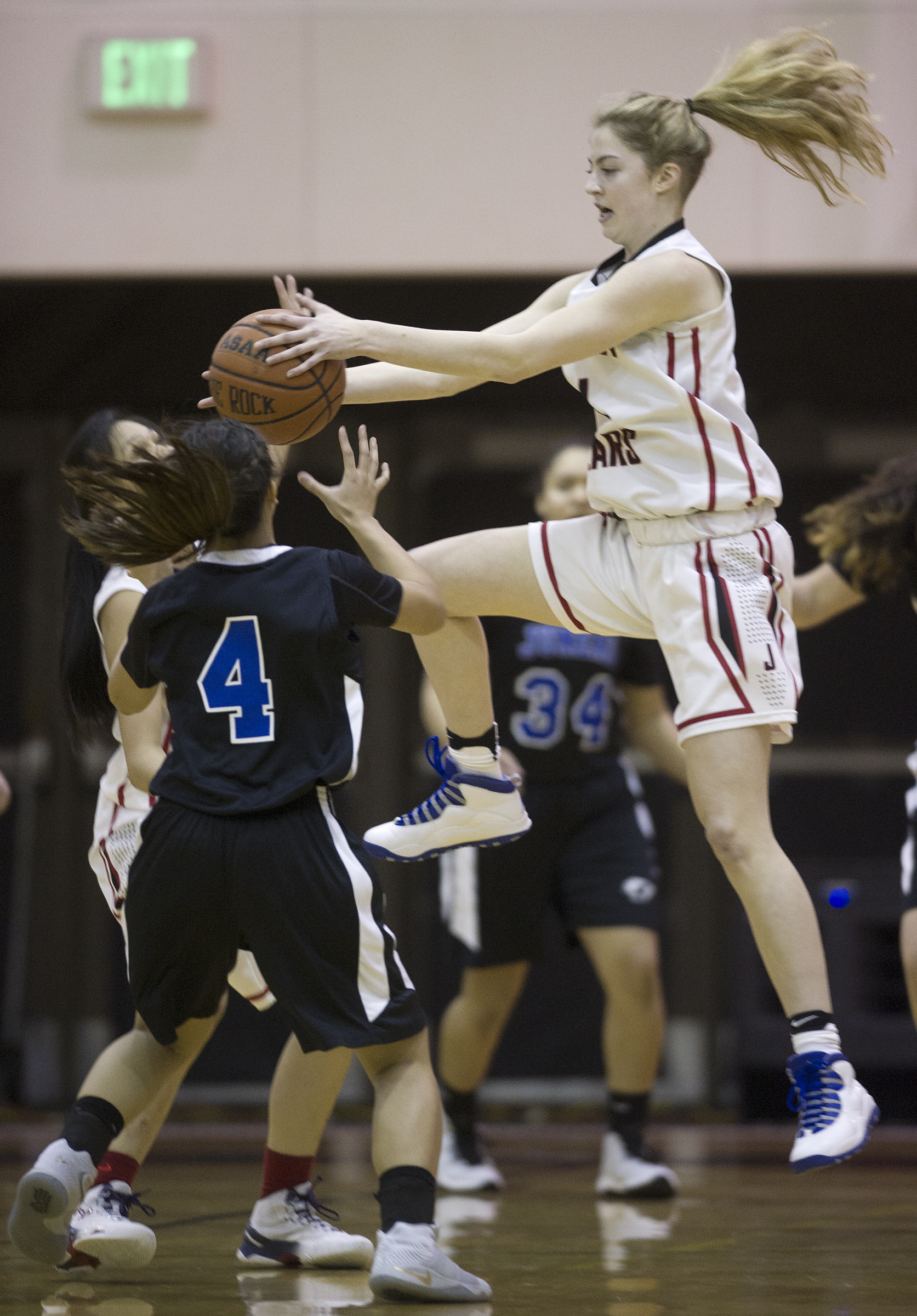 JDHS girls rout TMHS in first of two-game series