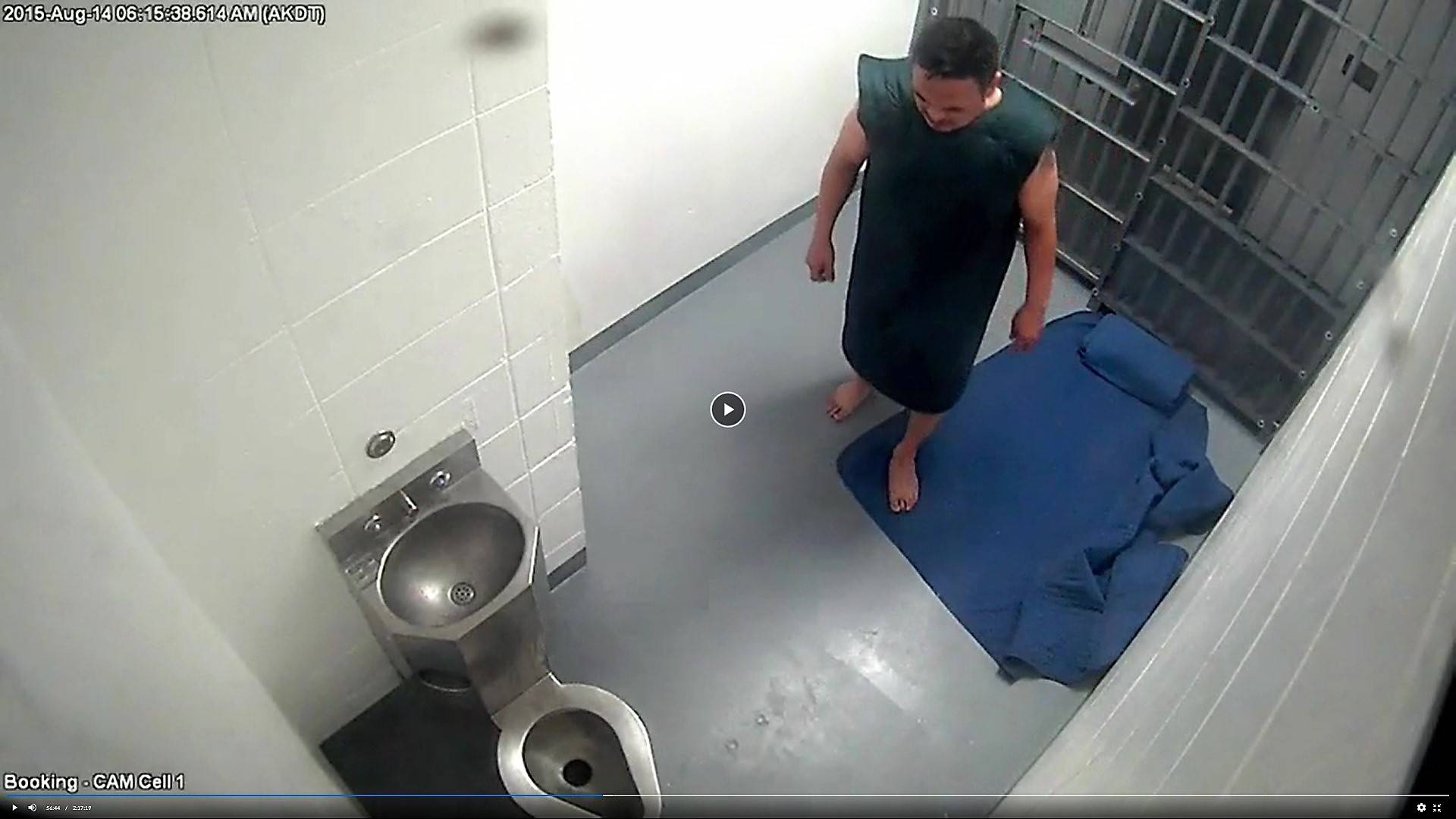 Joseph Murphy is seen pacing in his cell at Lemon Creek Correctional Center just a few minutes before he collapsed and died on Aug. 14, 2015. (Screenshot courtesy of Mark Choate)