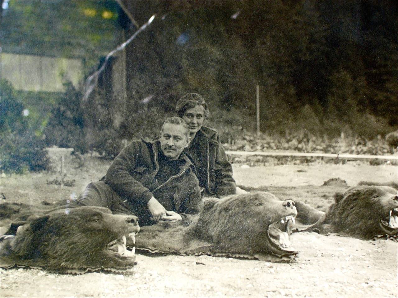 John Barrymore and Dolores Costello pose with three bear skins. Image courtesy of Joel Bennett.