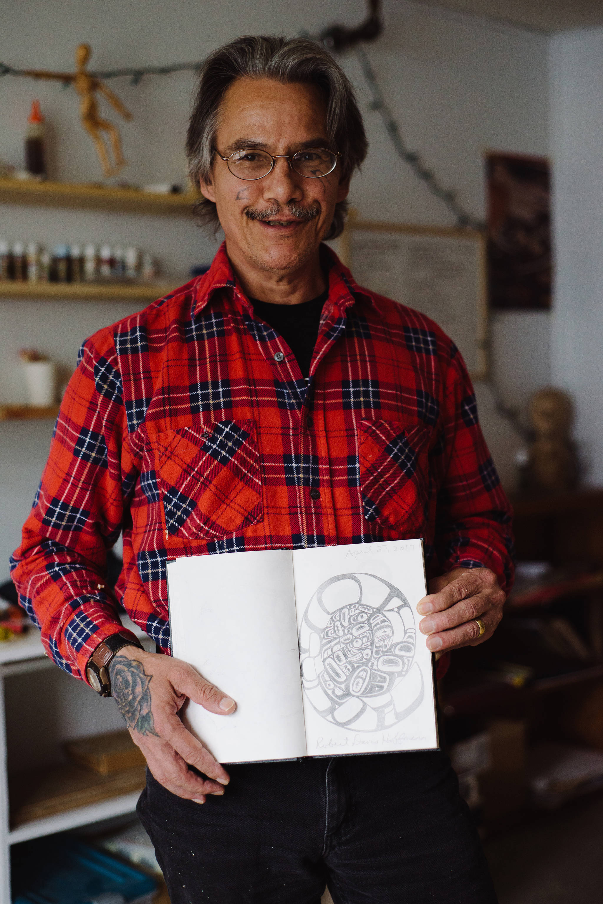 Robert Hoffman with his sketchbook. (Photo by Sarah O’Leary)