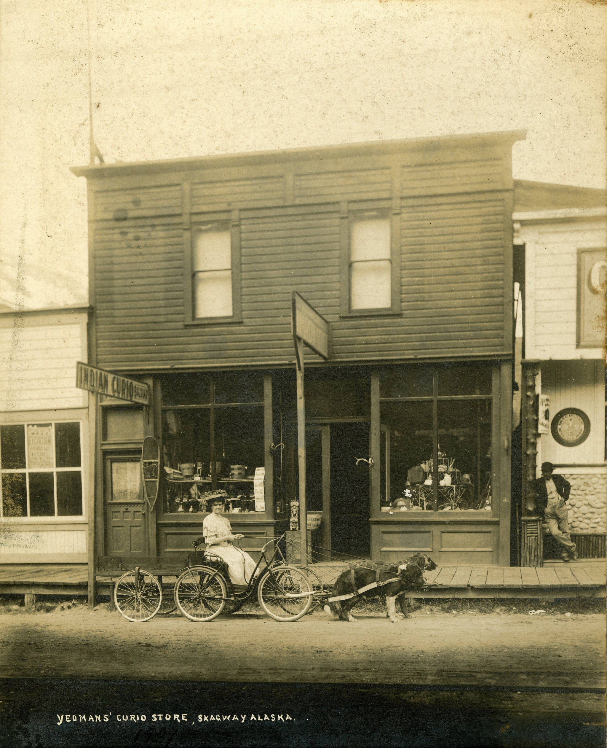 Yeomans’ Curio Store, Skagway Alaska, looking west, summer of 1907. Photo courtesy of National Park Service, Klondike Gold Rush National Historical Park, Yeomans Collection, KLGO 58599.