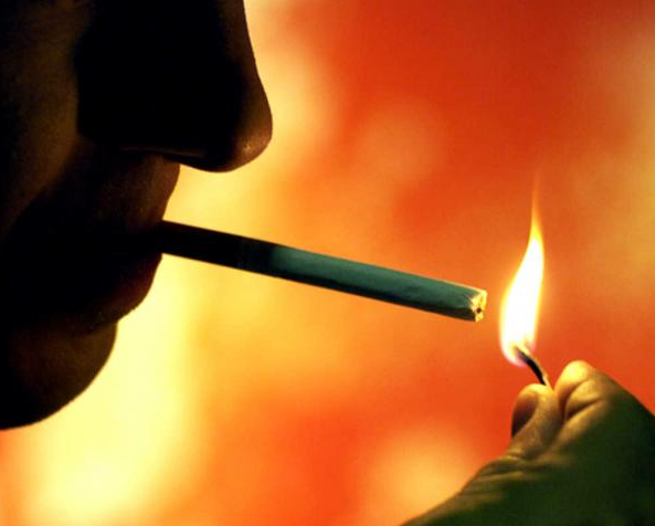 Senate votes to ban smoking in bars, restaurants statewide