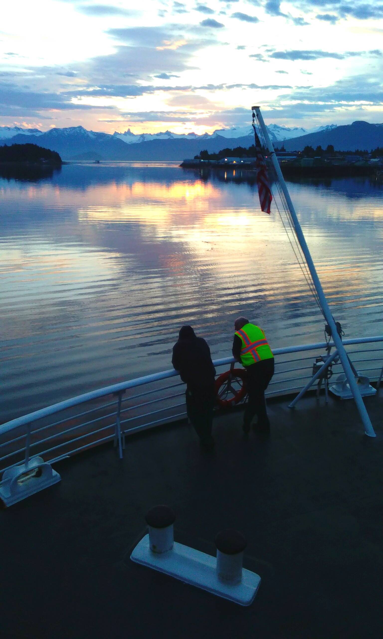 The former crewmember who helped the author chatting with a ferry hand. Tara Neilson | For the Capital City Weekly
