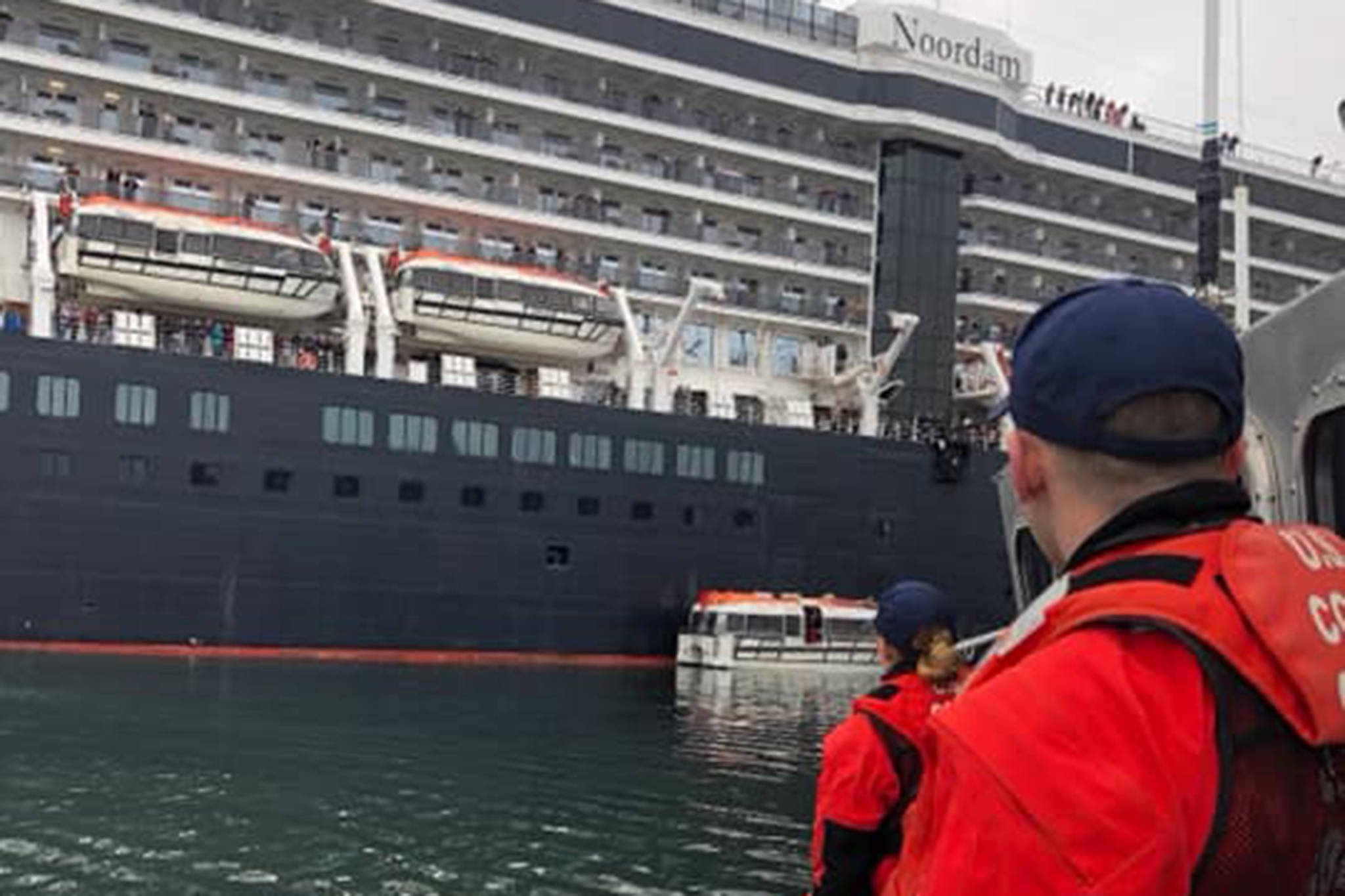 A Coast Guard and Capital City Fire/Rescue crew medevaced a 74-year-old patient from the cruise ship Noordam at the south end of Auke Bay after he displayed signs of a heart attack on Thursday, Sept. 27, 2018. (Courtesy Photo | U.S. Coast Guard)