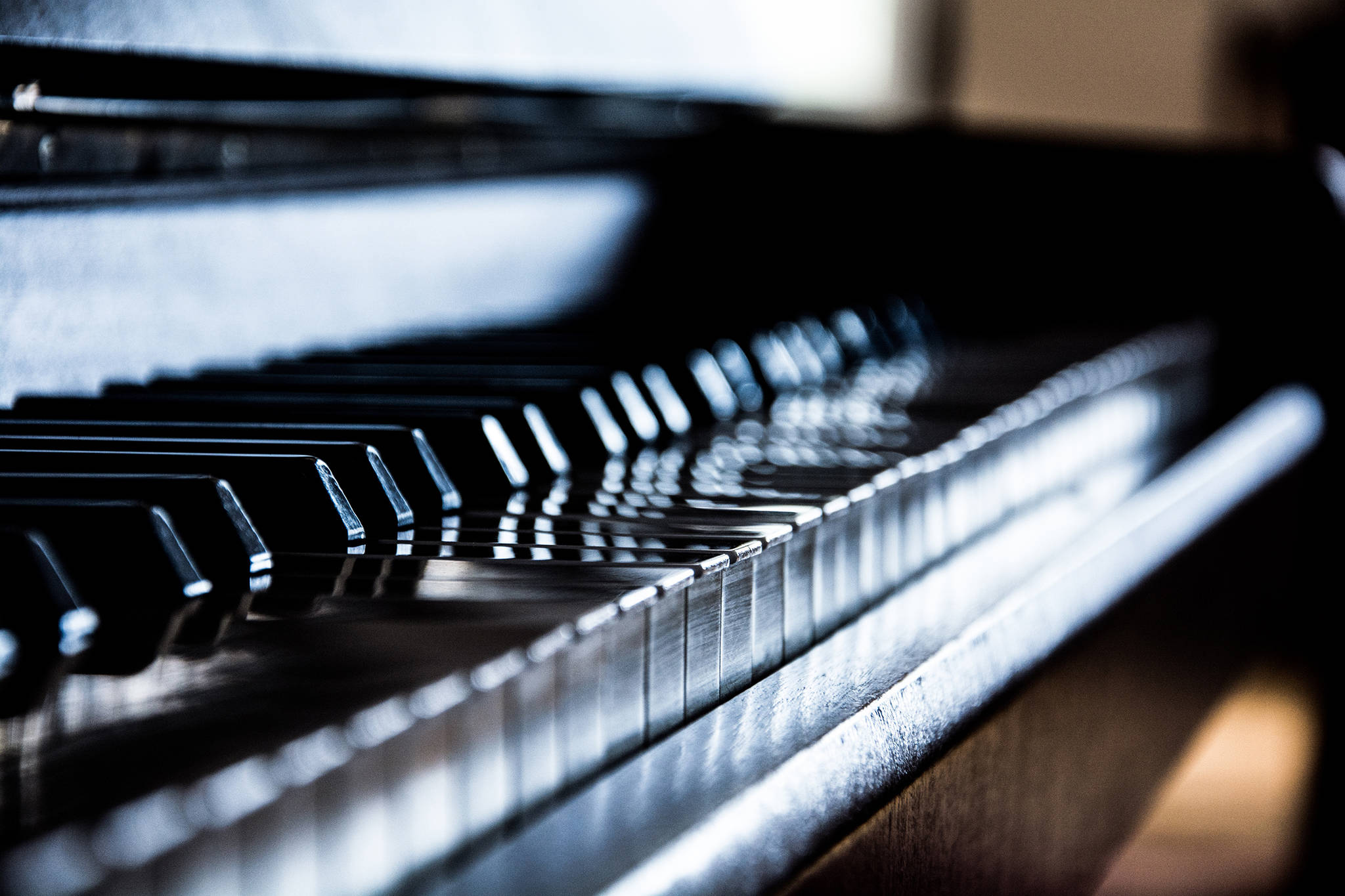 Piano concert series returns Friday