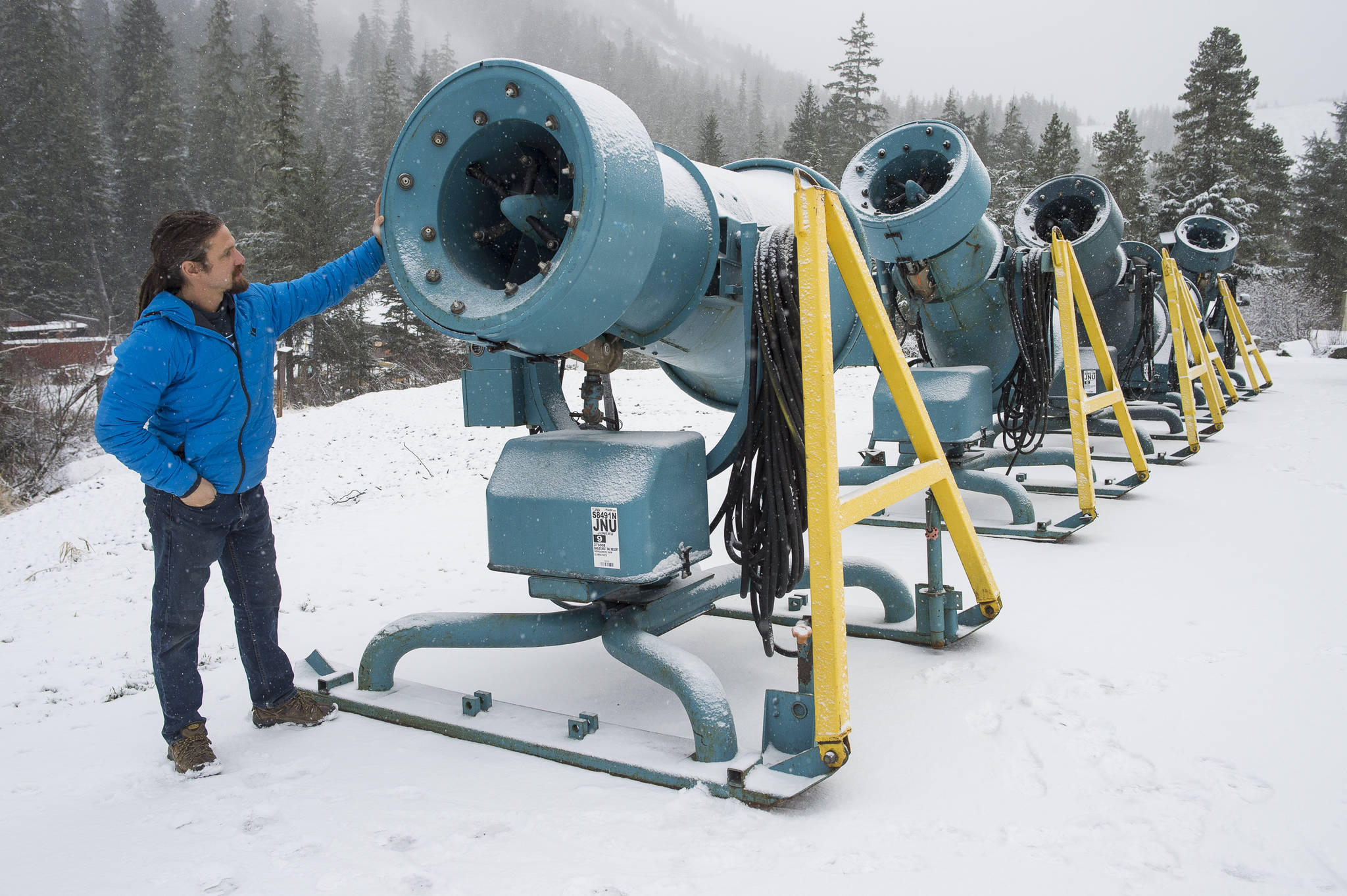 Eaglecrest Ski Area starts blowing snow with a record new amount of guns