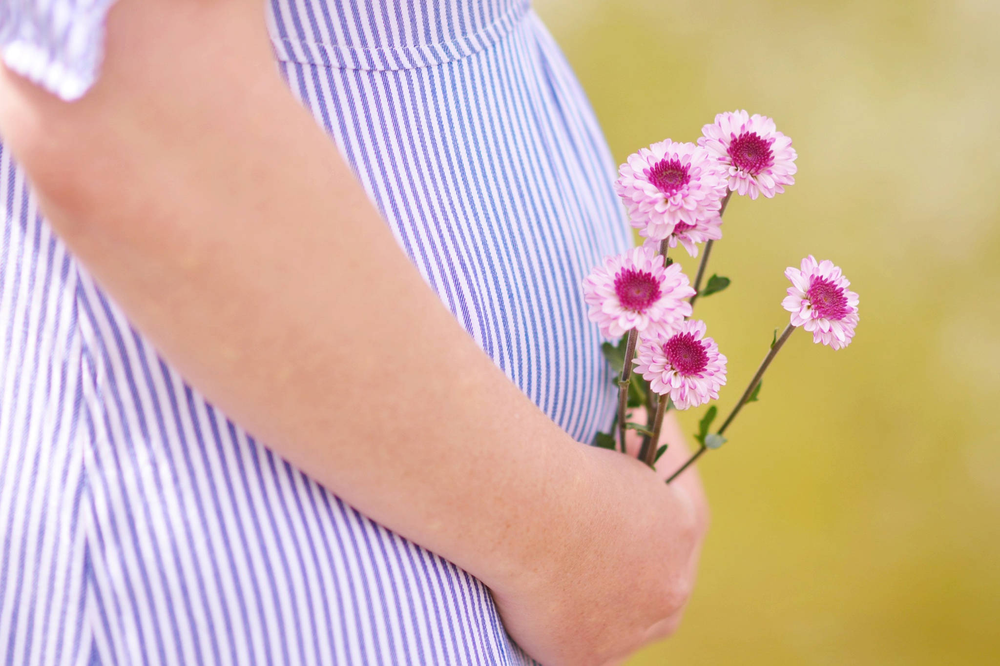 Juneau Family Health and Birth Center will provide a free early pregnancy class Tuesday evening. (Unsplash | Ashton Mullins)