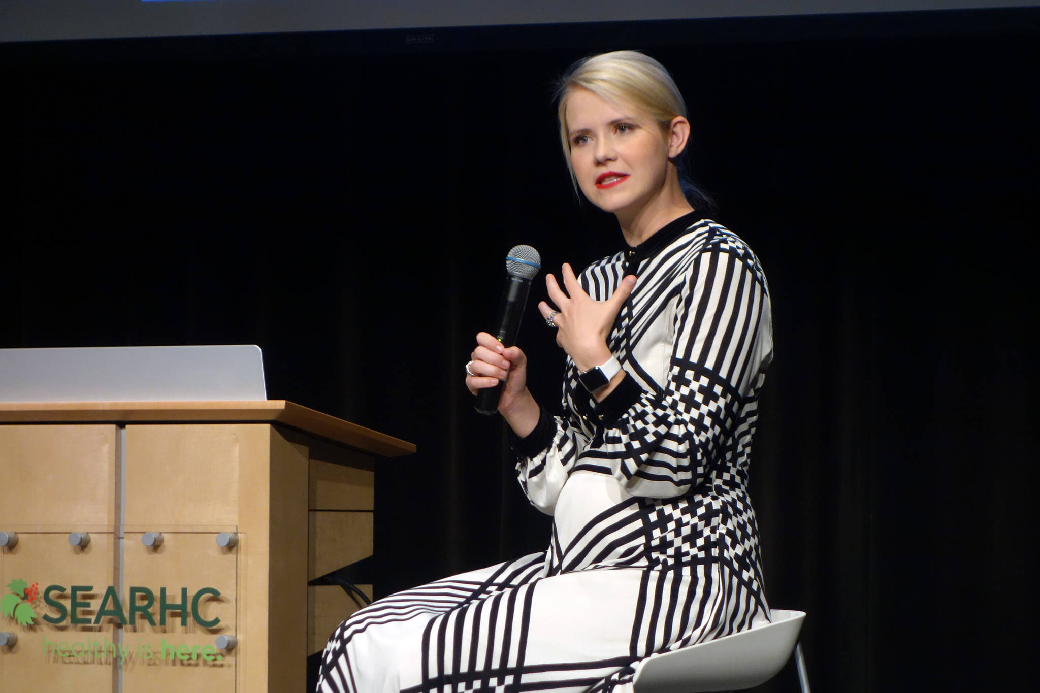 Elizabeth Smart shares resilient story at first-ever Juneau women’s conference