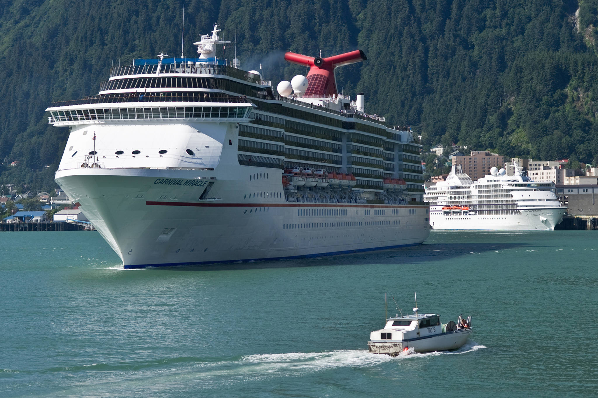 The Carnival Miracle in Juneau in 2013. (Michael Penn | Juneau Empire File)