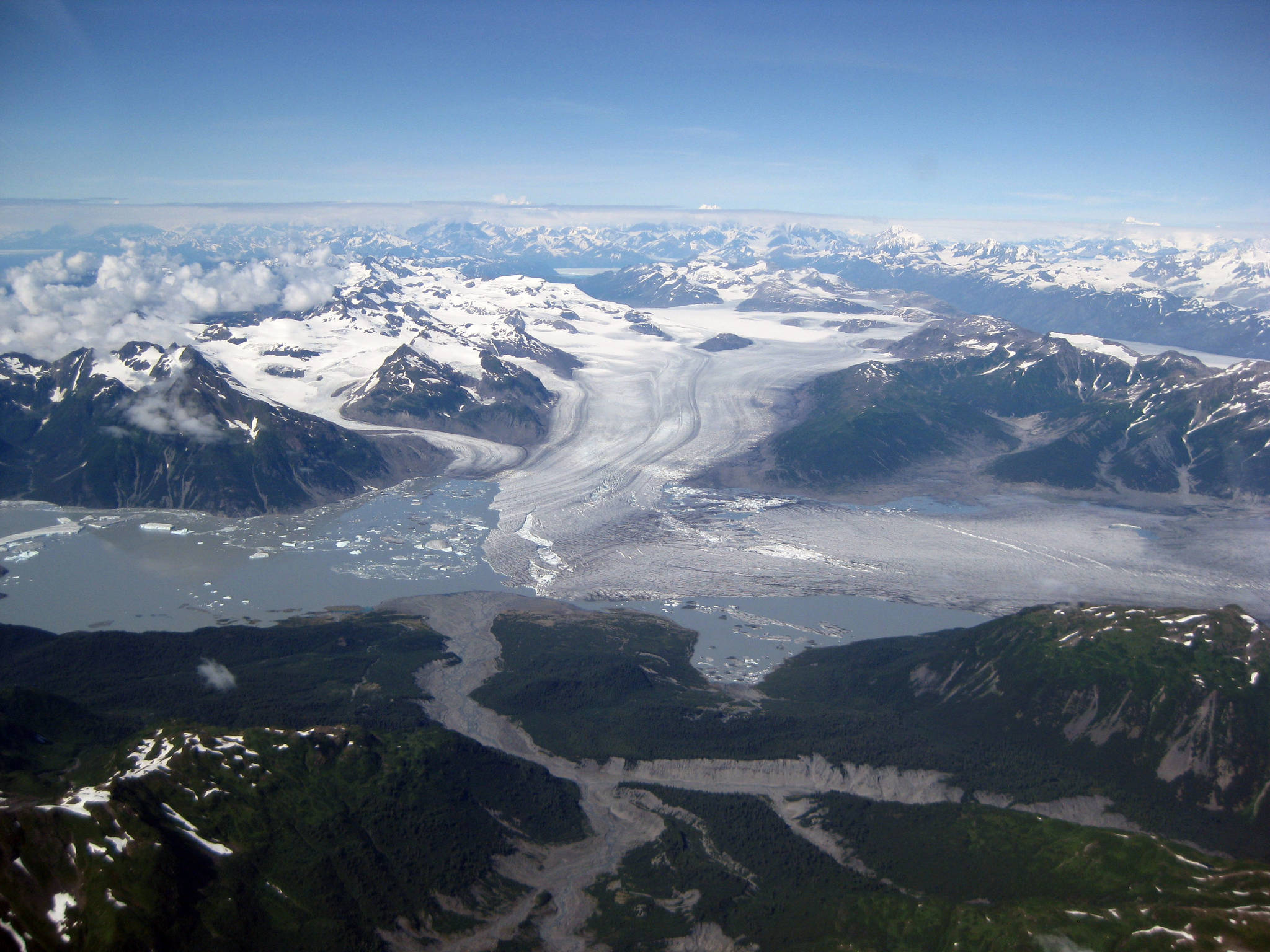 How many glaciers are there in Alaska?
