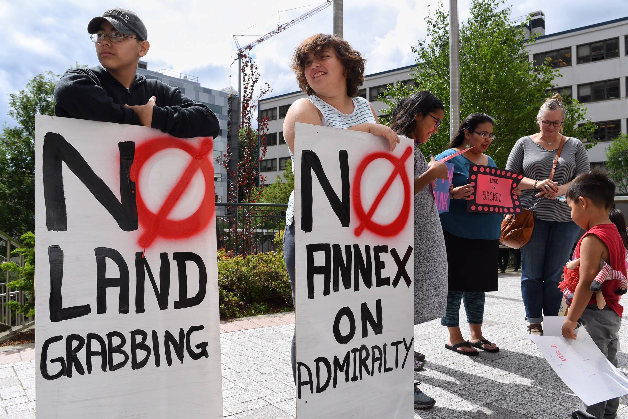 Live: Small rally protests Juneau’s ‘landgrab’ of parts of Admiralty Island
