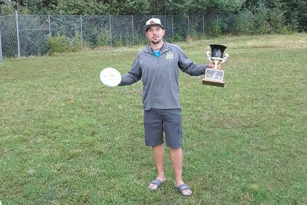 Anchorage man wins second title at Juneau disc golf tourney