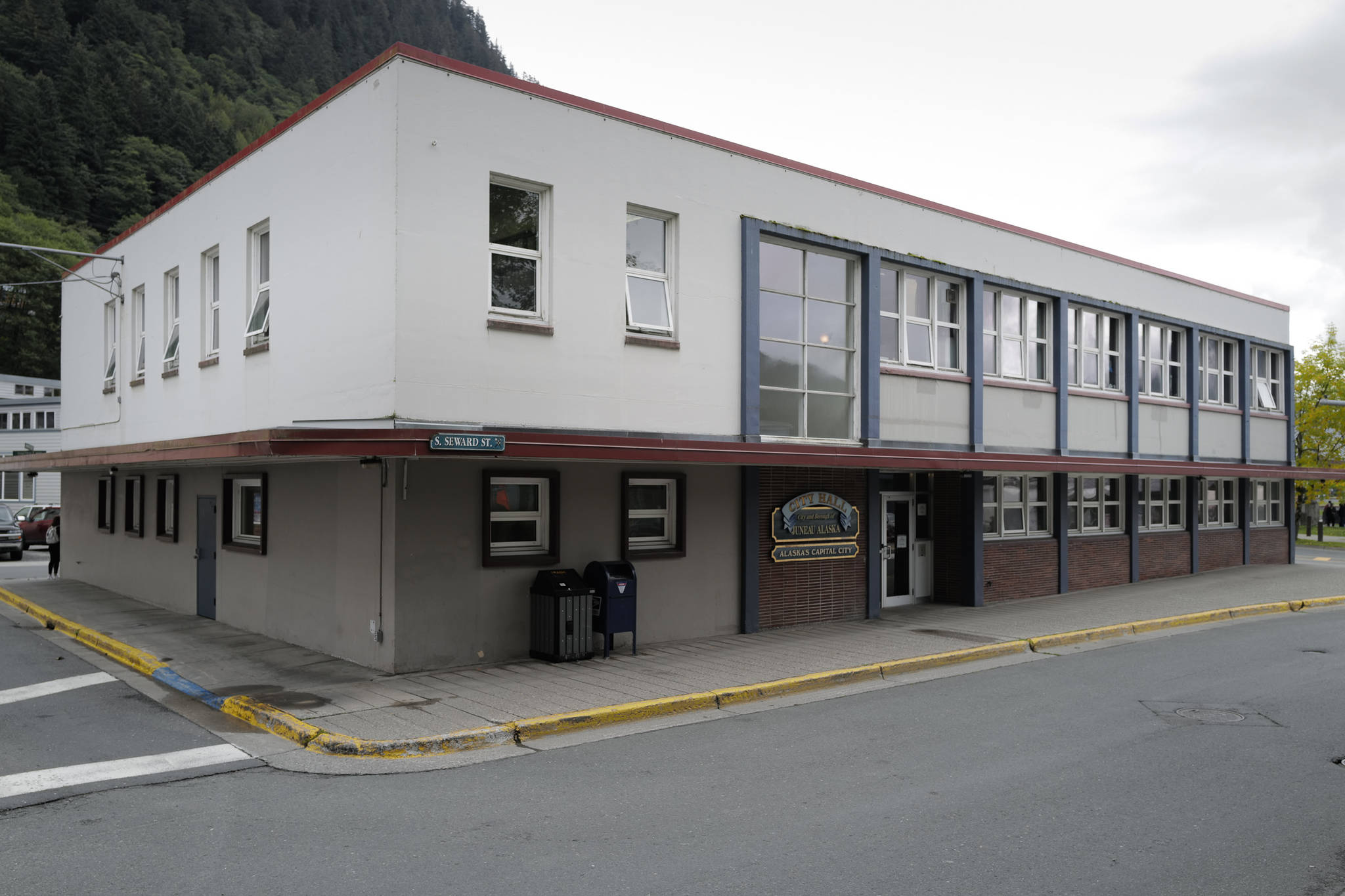 Juneau’s City Hall on Wednesday, Sept. 4, 2019. (Michael Penn | Juneau Empire)