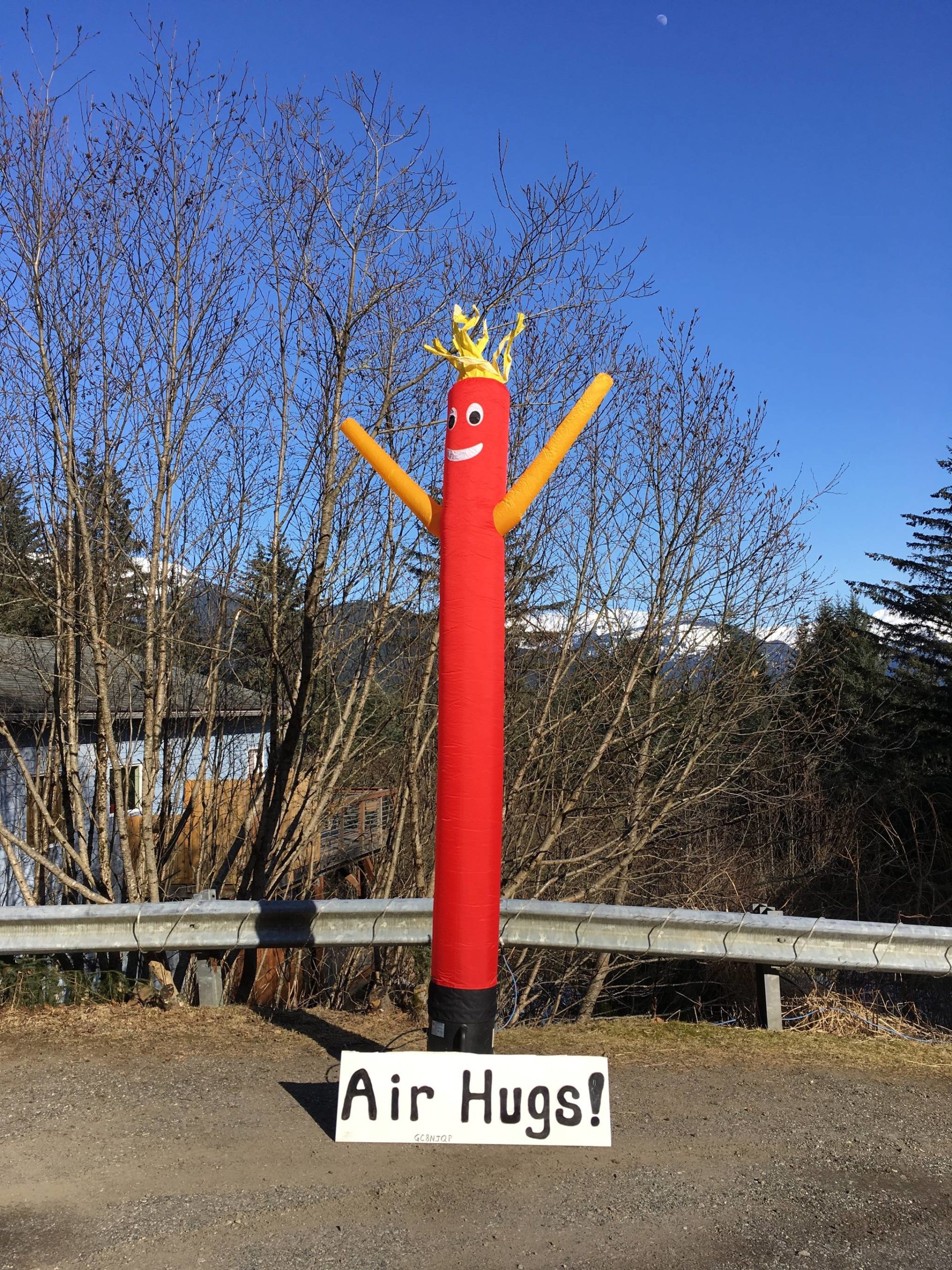 This inflatable fellow offers air hugs on Engineers Cutoff Road in this photo shared Monday. “This event happens every day from 3-5 p.m.,” wrote Suki Patterson. (Courtesy Photo | Suki Patterson)
