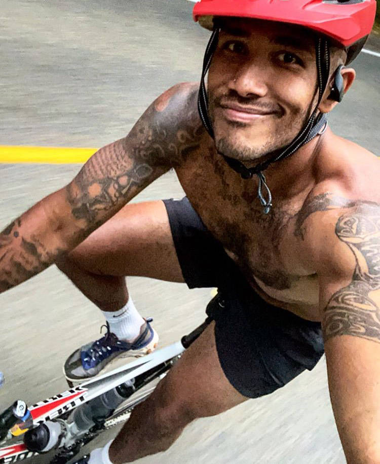 Former basketball pro embarks on 1,500-mile bike ride for mental health