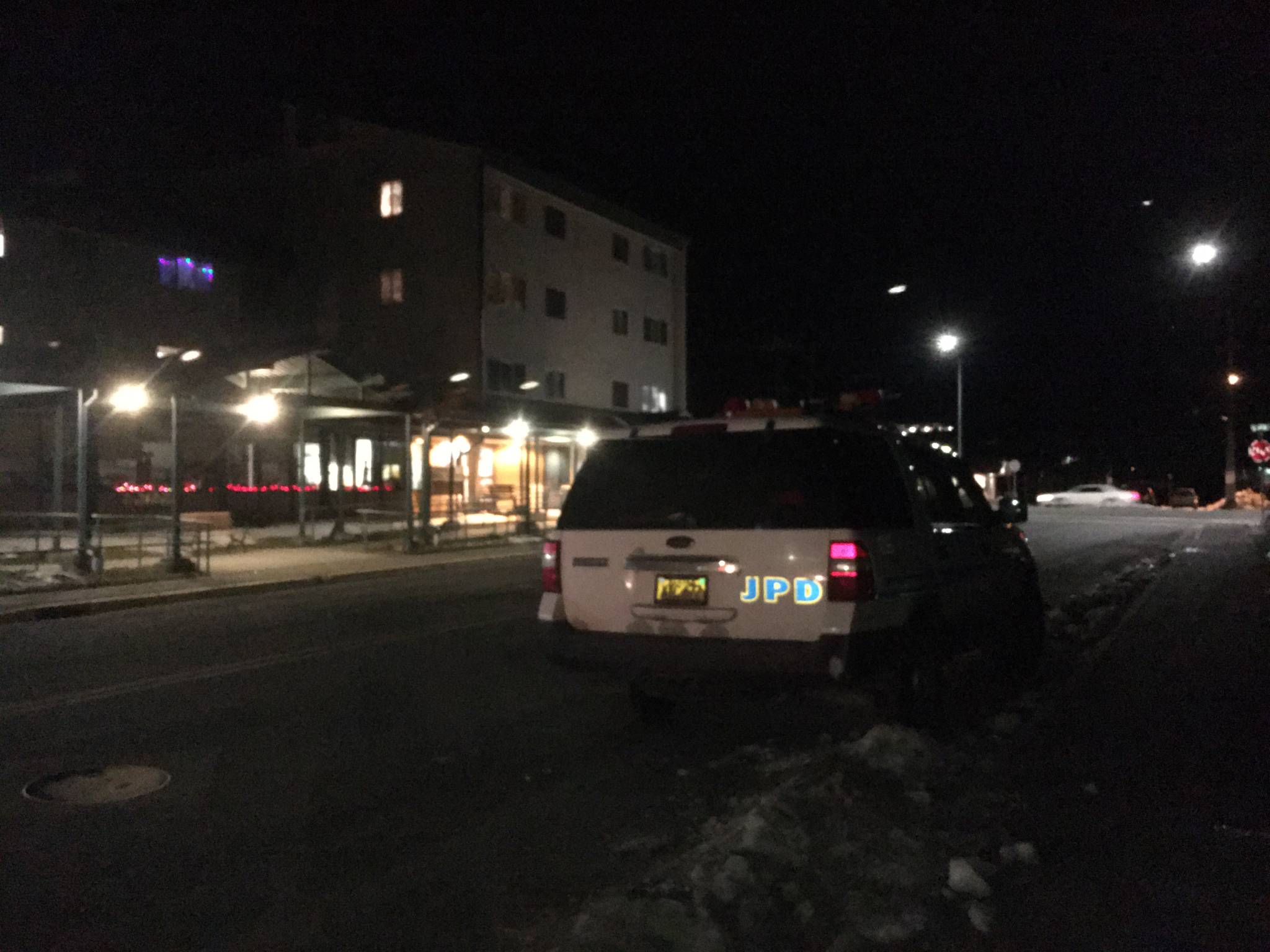 The Juneau Police Department is investigating a possible homicide of a 69-year-old man at a senior living facility downtown, Nov. 18, 2020. (Michael S. Lockett / Juneau Empire)