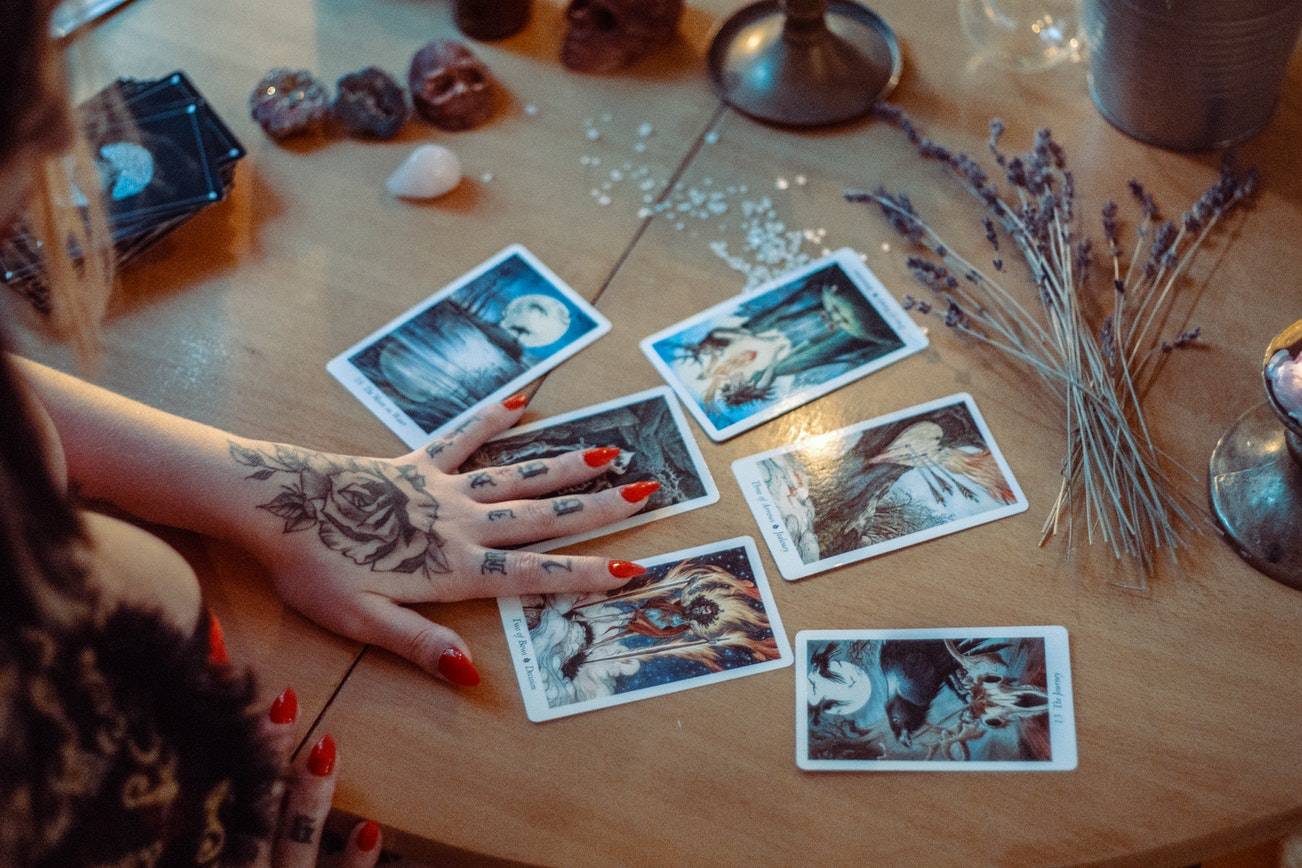 Tarot Card Reading Online Best Tarot Readers Can Help With Questions About Love Career And Life Juneau Empire
