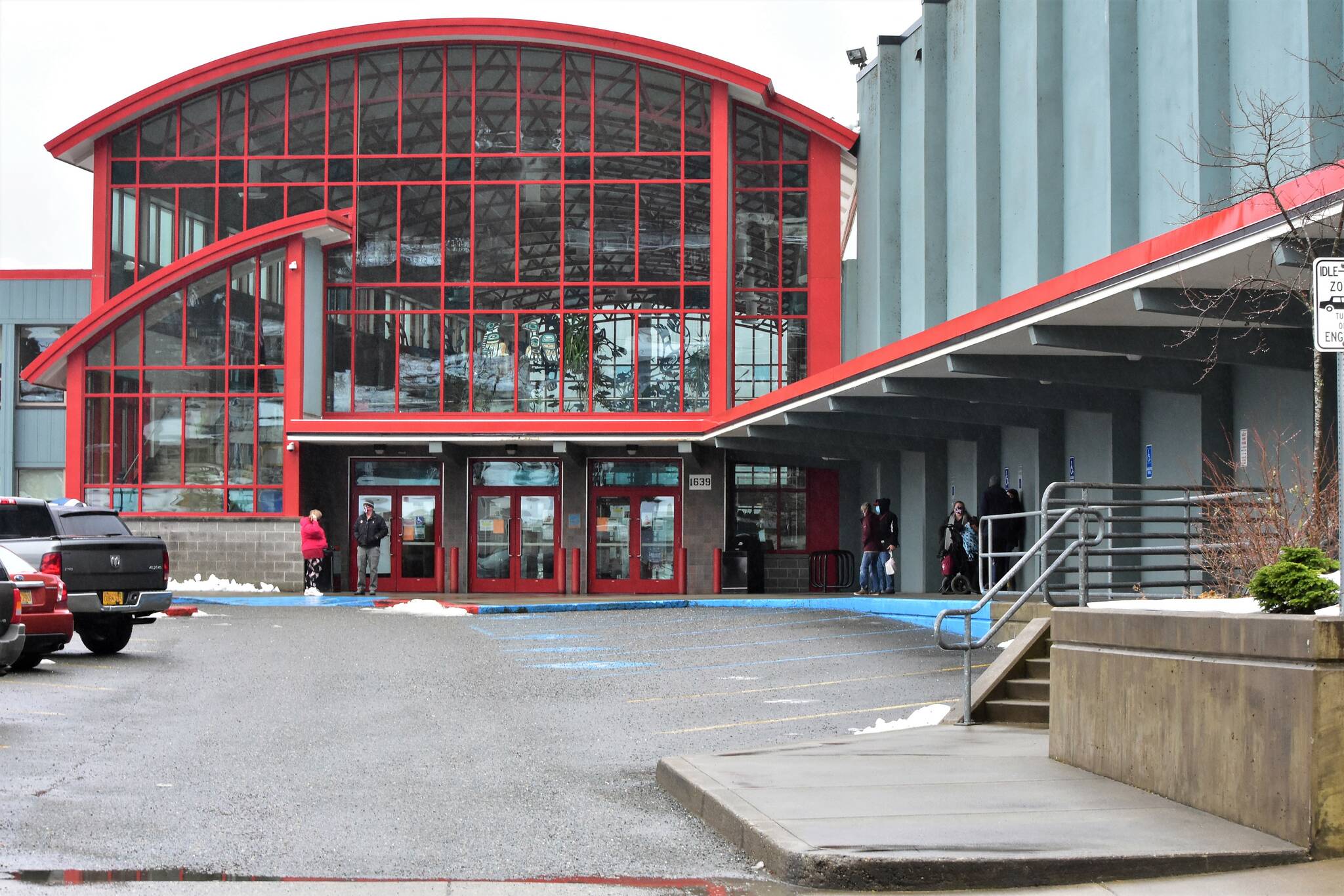 Juneau Douglas High School: Yadaa.at Kale, pictured here in November 2020. The school board’s decision to prevent the basketball team from going to the Region V state tournament because of a district policy that precluded traveling to regions with high levels of coronavirus risk is one of the issues that prompted Kyle Scholl to run as a write-in candidate. (Peter Segall / Juneau Empire File)