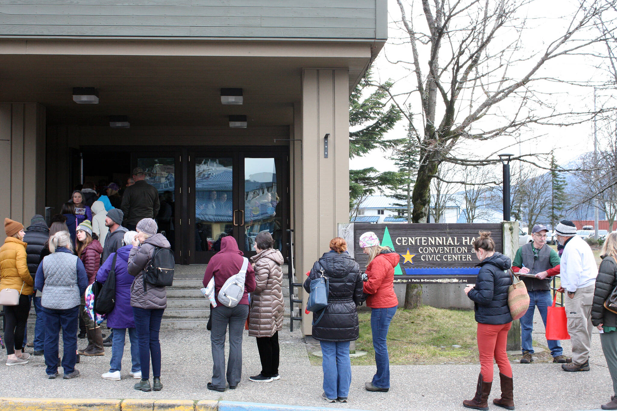 Ben Hohenstatt / Juneau Empire File 
A line forms outside Centennial Hall ahead of Juneau Public Market, Nov. 29, 2019. After a year off because of the pandemic, the market is returning this year with COVID-19 mitigation measures in place.