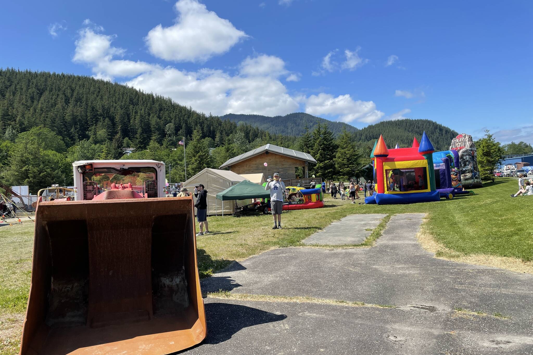 Mining equipment. children’s distractions and more were part of Juneau Gold Rush Days in Savikko Park on June 18, 2022. (Michael S. Lockett / Juneau Empire)