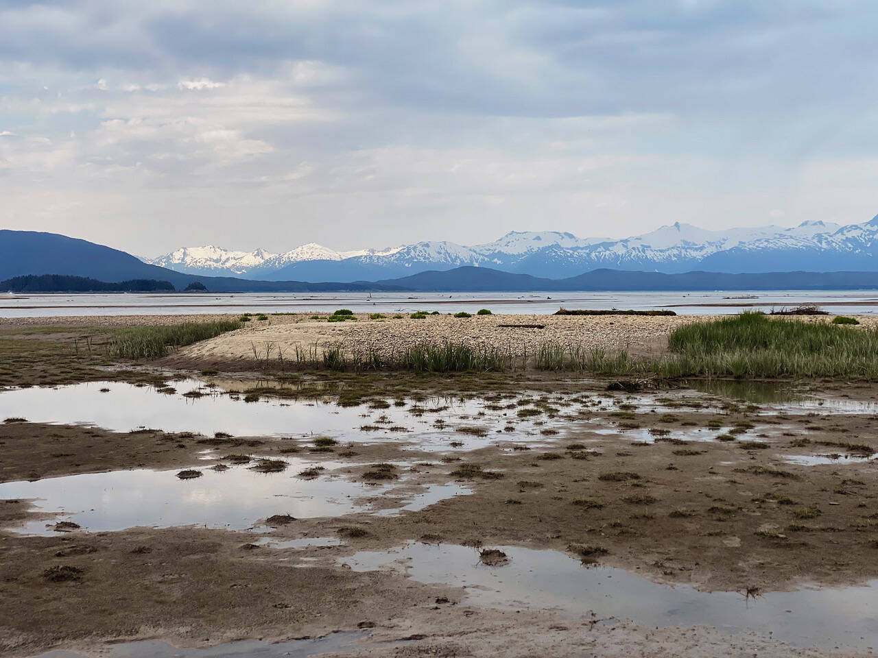This photo shows the view from Eagle Beach while the tide is out. (Courtesy Photo / Kenneth Gill, gillfoto)