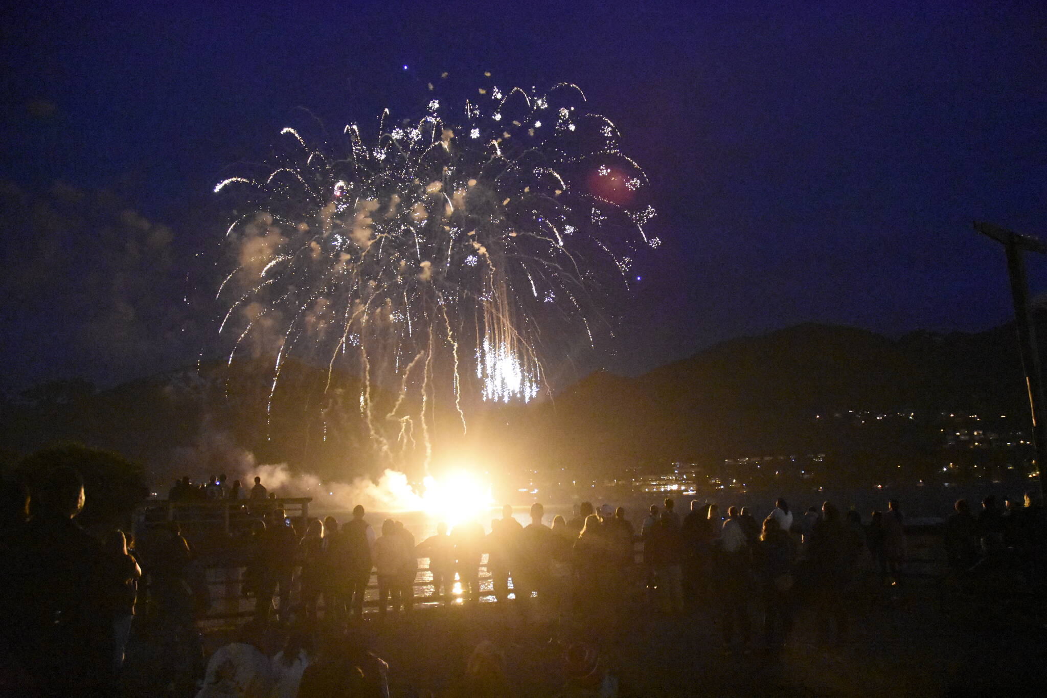 Crowds gather to watch the fireworks on July 3, 2021. (Peter Segall /Juneau Empire File)