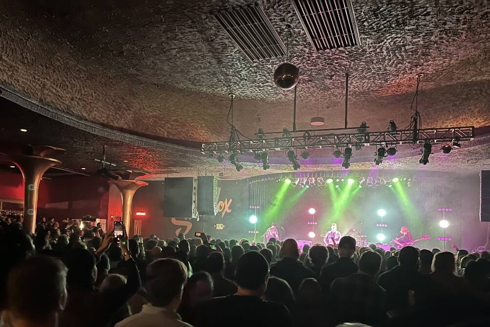 Modest Mouse plays to a sold-out crowd at Seattle’s Showbox venue on Monday, Nov. 21. The band is touring in support of the 25th anniversary of their fourth album “The Lonesome Crowded West.” (Jonson Kuhn / Juneau Empire)