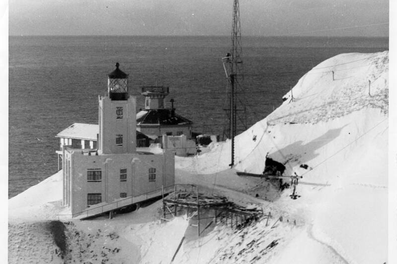 Scotch Cap Lighthouse, on the southwest shore of Unimak Island, before the giant wave of April 1, 1946. (NOAA/NGDC, Coast Guard)