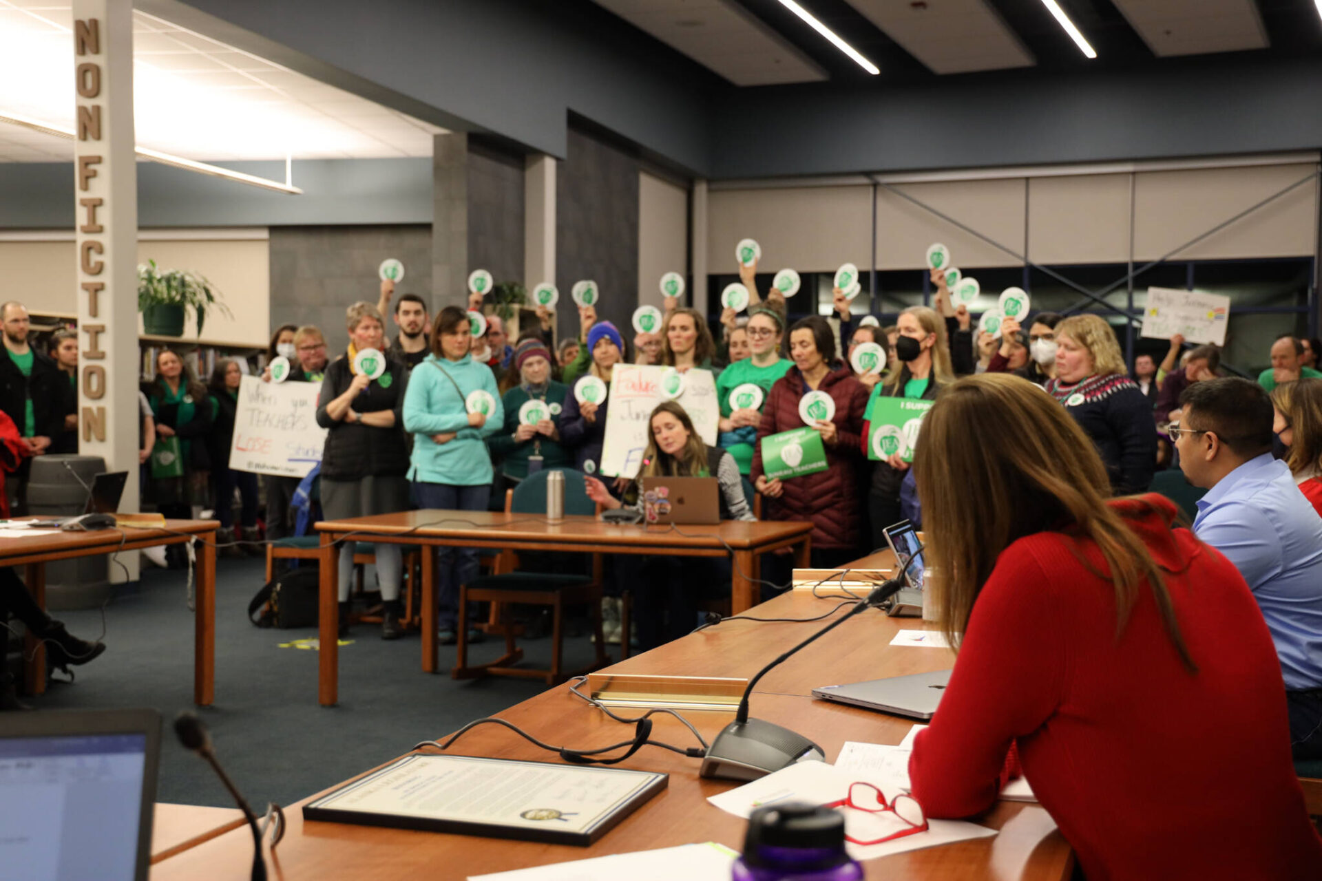 Juneau School District, teachers union reach tentative contract