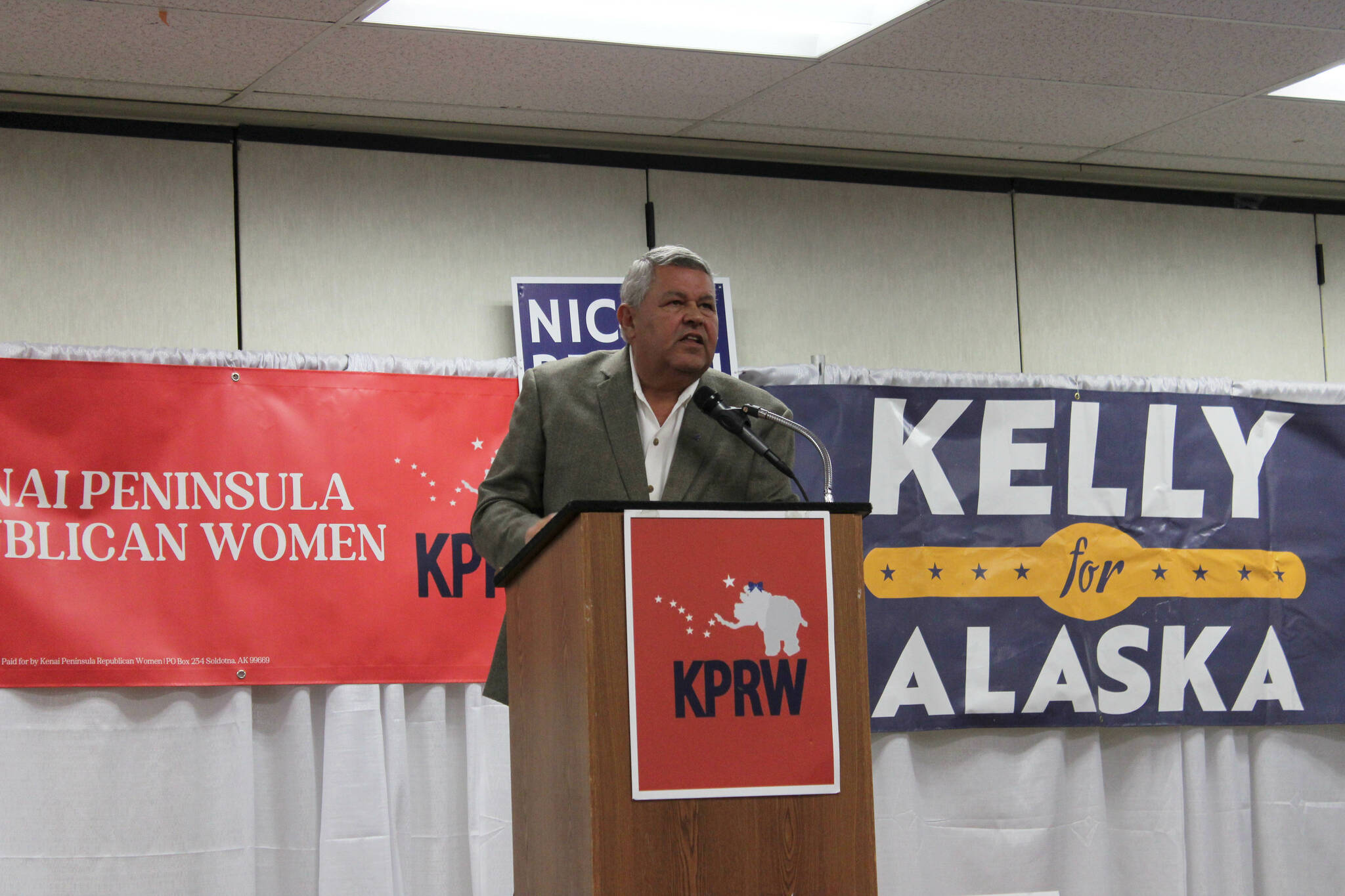 Former Kenai Peninsula Borough Mayor and current Alaska gubernatorial candidate Charlie Pierce speaks at a “Get Out the Vote” rally hosted by the Kenai Peninsula Republican Women at the Soldotna Regional Sports Complex on Tuesday, Oct. 18, 2022 in Soldotna, Alaska. (Ashlyn O’Hara/Peninsula Clarion)