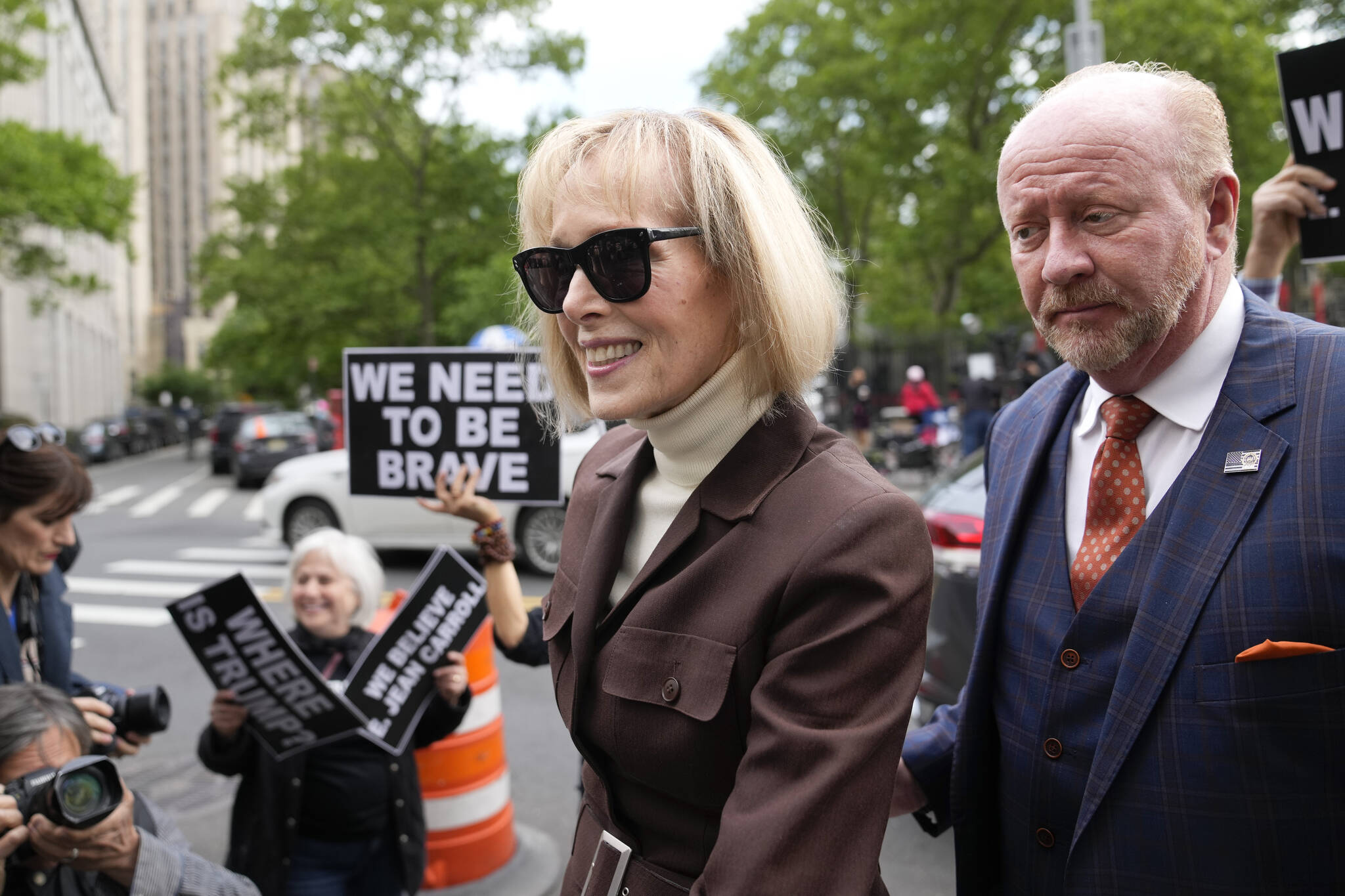E. Jean Carroll arrives at Manhattan federal court, Tuesday, May 9, 2023, in New York. A jury in New York City is set to begin deliberations in a civil trial over Carroll’s claims that Donald Trump raped her in a luxury Manhattan department store.(AP Photo / John Minchillo)