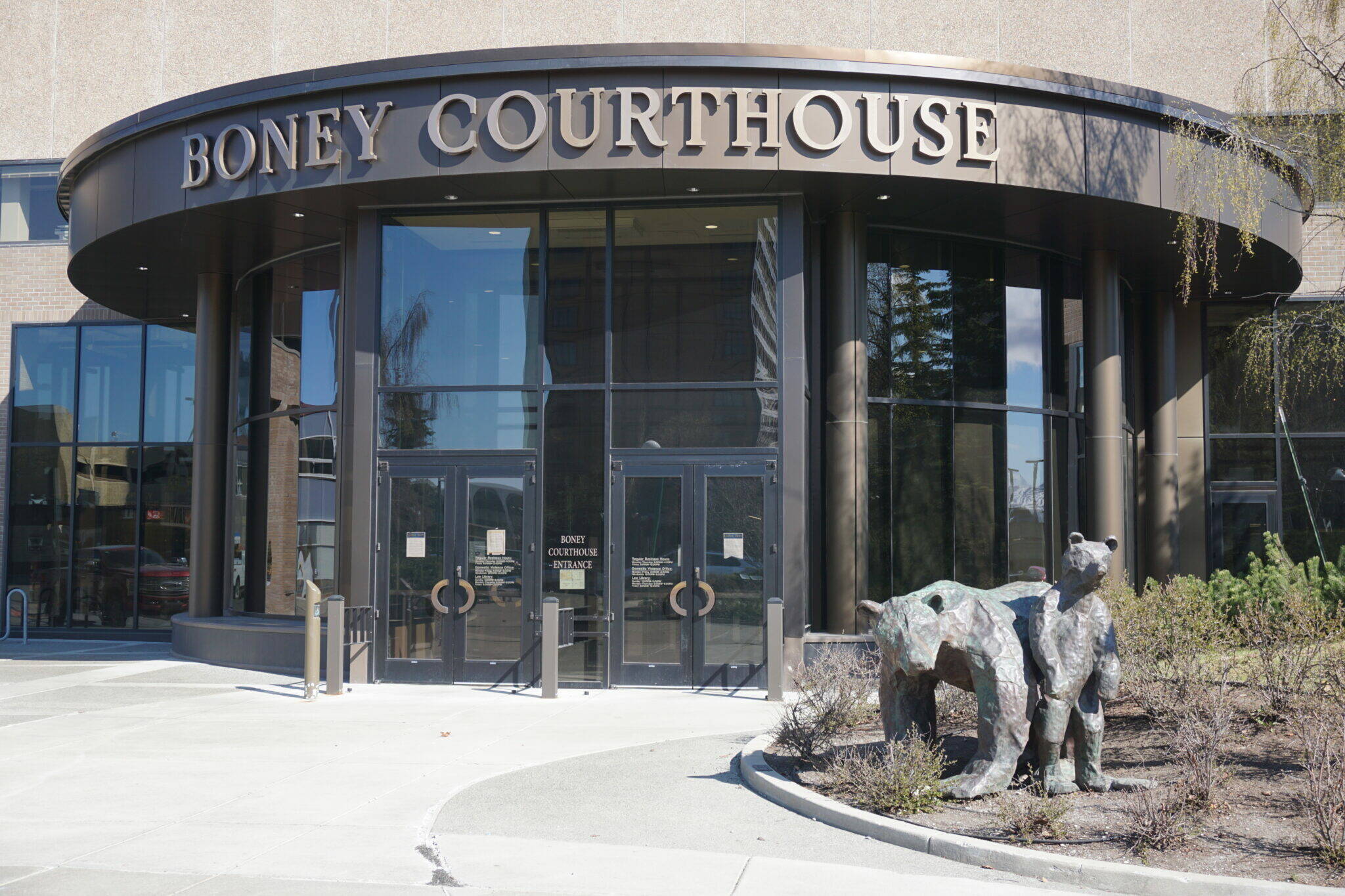 The Boney Courthouse building in Anchorage holds the Alaska Supreme Court chambers. (Photo by Yereth Rosen/Alaska Beacon)