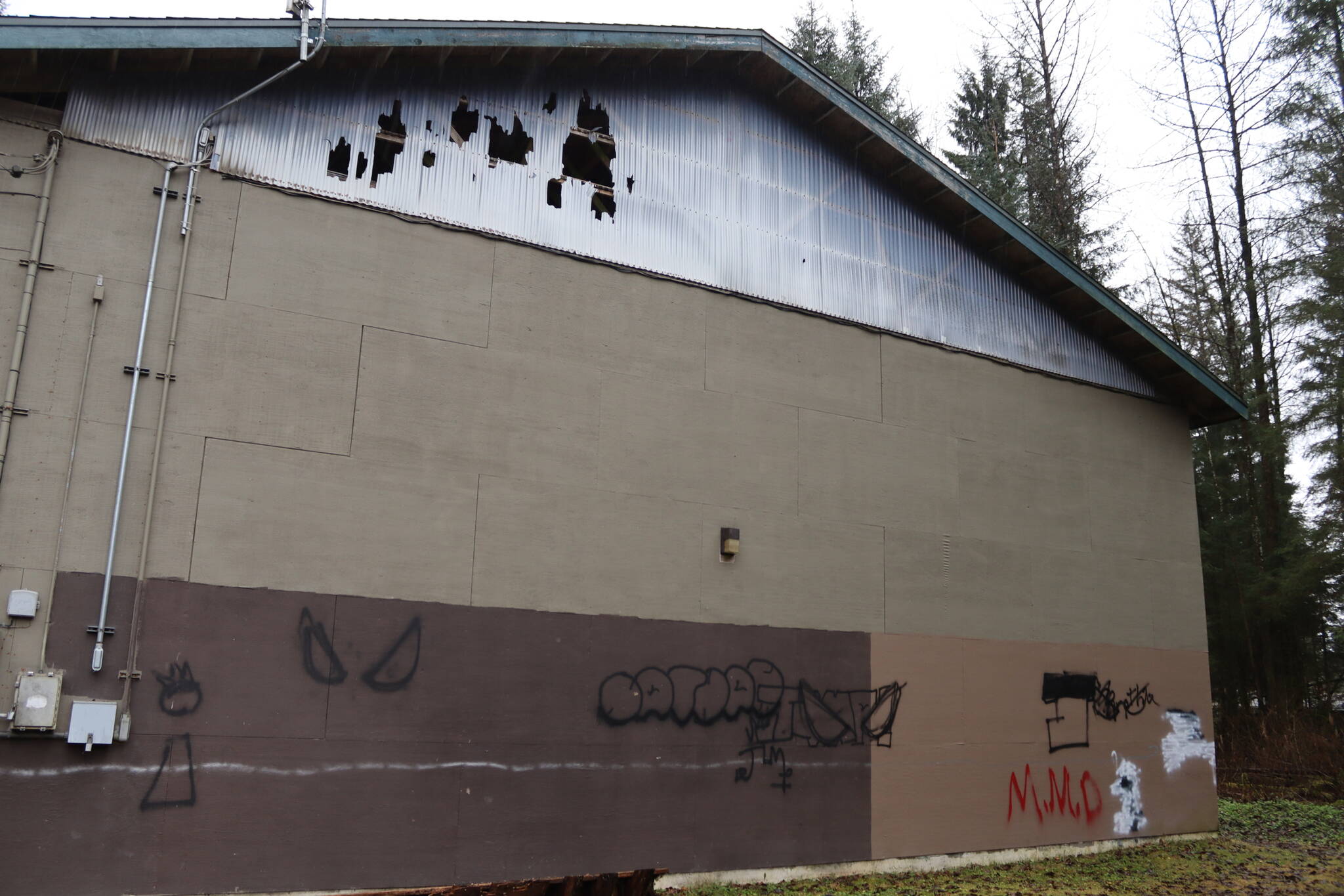 Graffiti and damage to an upper part of the Pipeline Skate Park observed at midday Thursday. (Mark Sabbatini / Juneau Empire)