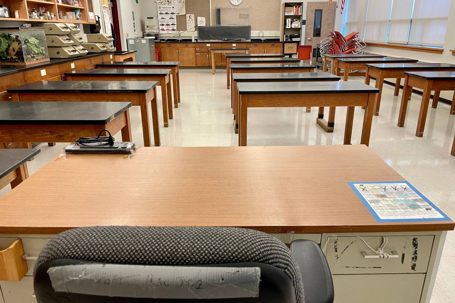 An empty classroom at Juneau-Douglas High School: Yadaa.at Kalé on July 20, 2022. (Photo by Lisa Phu/Alaska Beacon)