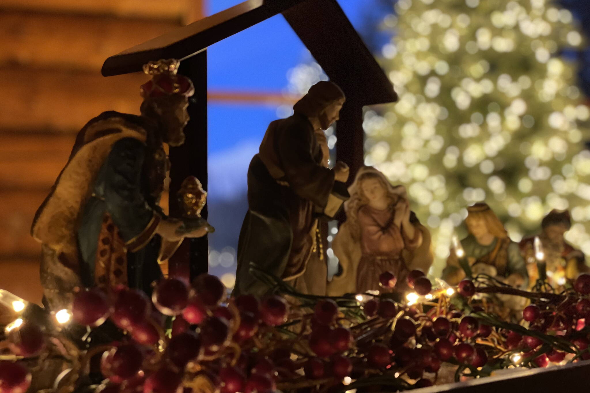 (Photo courtesy of Chapel by the Lake)