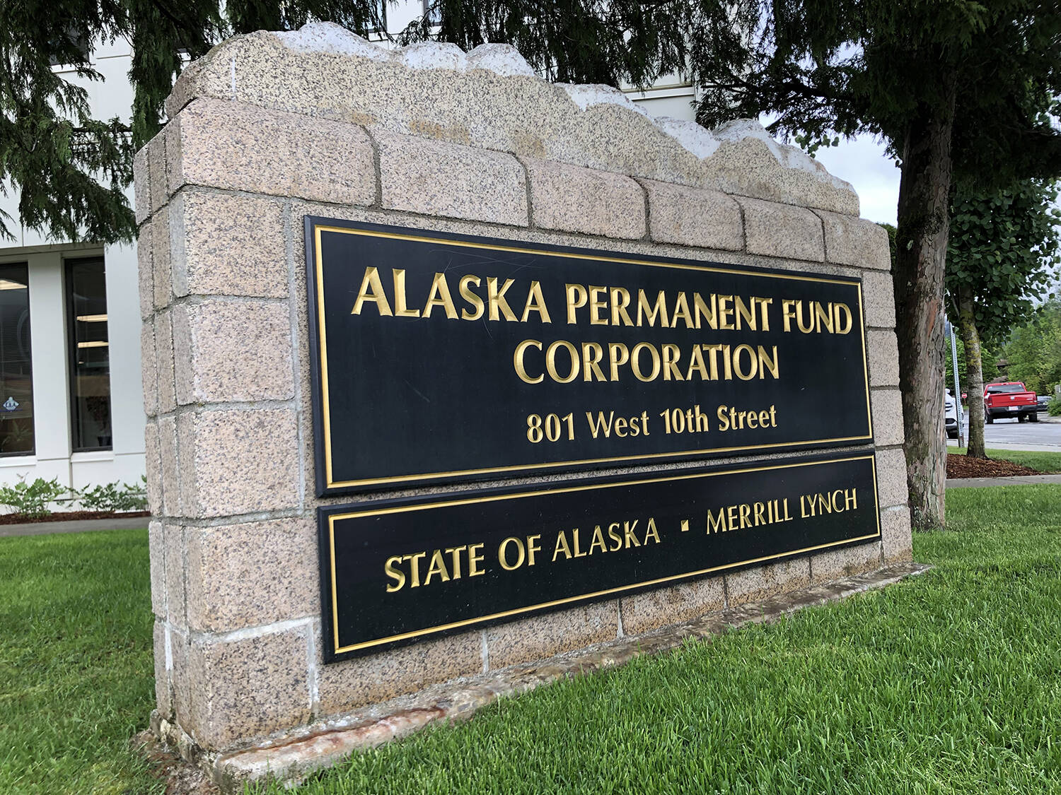 The offices of the Alaska Permanent Fund Corp. are seen Monday, June 6, 2022 in Juneau. (James Brooks/Alaska Beacon)