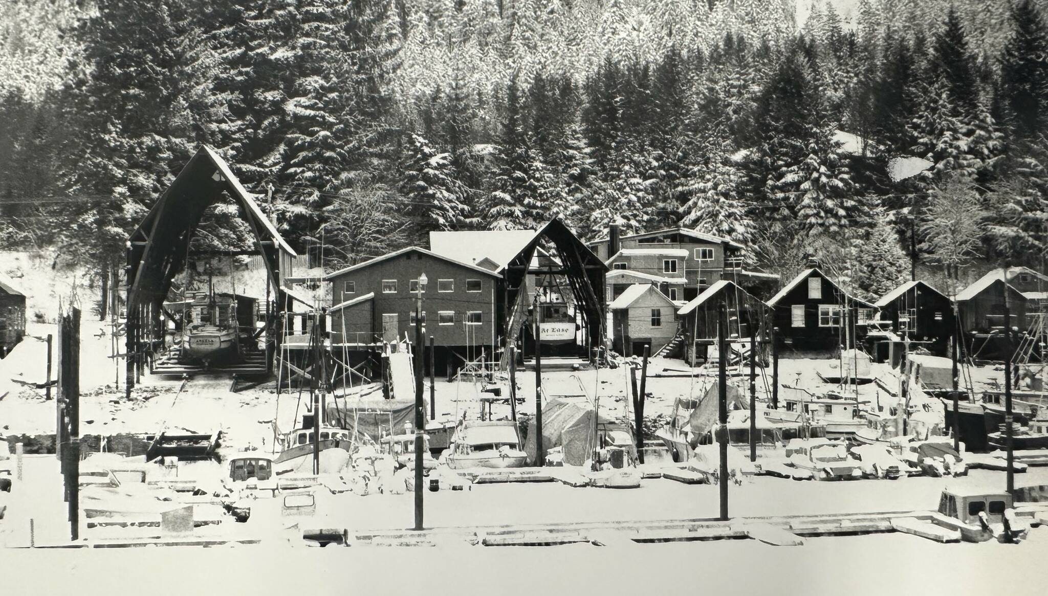 The harbor floats in front of Hansen Boat Shop were covered by almost a foot of snow in this 1997 photo. (Wrangell Sentinel file photo)