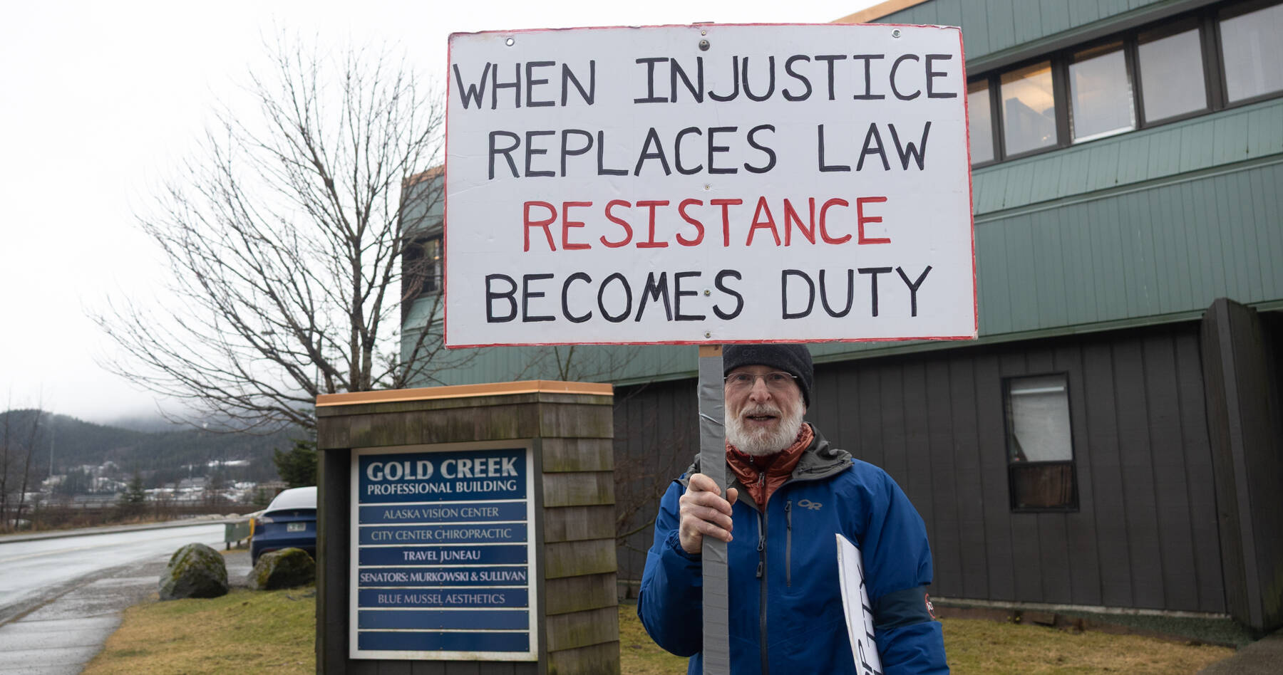 Juneau activists ask Murkowski to take action against ICE