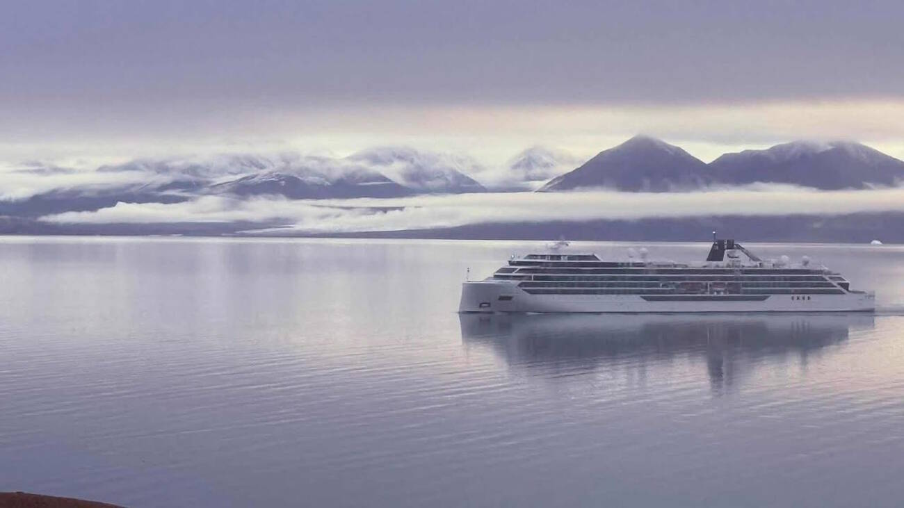 Early in the morning at 4 a.m. cruise ship coming in to Pond Inlet, Nunavut. (Carpenter Media Group file)