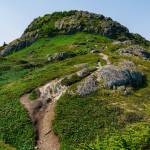 Dirt path leads way to summit. (Photo by Gabriel Donohoe)