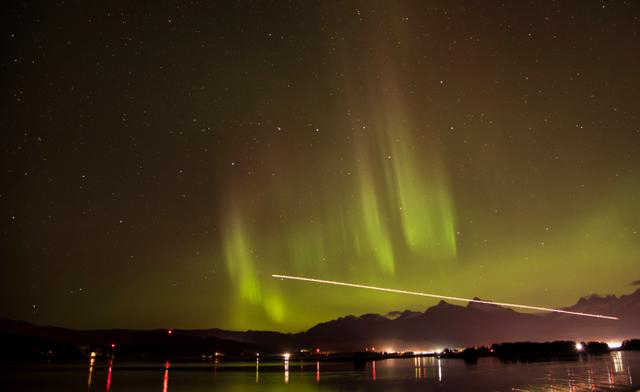 Alaska Airlines passenger jet got front row seats to the Northern Light show on Tuesday, Oct. 25.