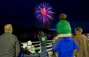 Fourth of July fireworks display over Juneau. (Michael Penn | Juneau Empire)