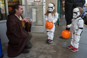 Thumbs up and thumbs down, from Halloween to record-breaking rain response