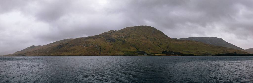 Benbaun Mountain from the side of the Connemara Loop Road. (Photo by Gabe Donohoe)