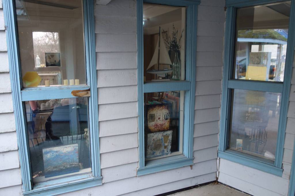 New art studio opens on Douglas Island